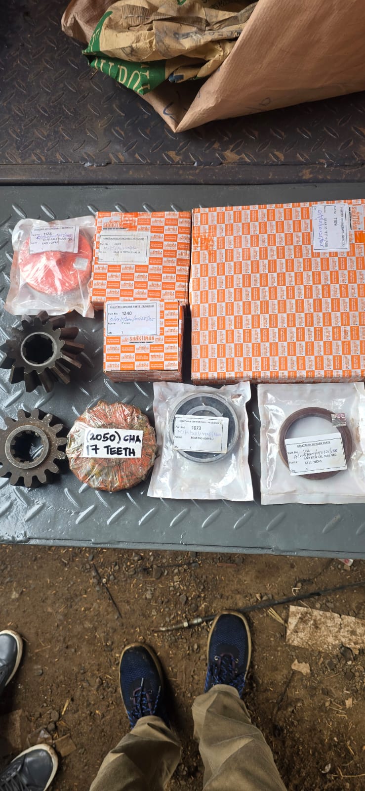 Shaktiman genuine spare parts including gears, bearings, and shafts